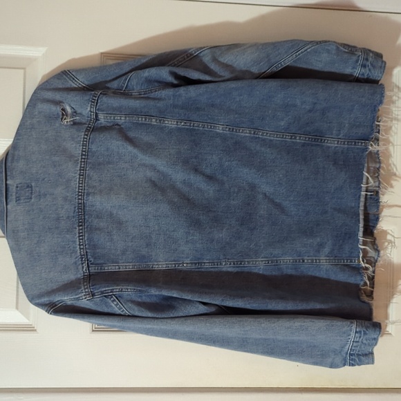 GAP DISTRESSED DENIM JACKET - Picture 5 of 6